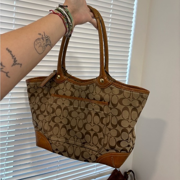 Vintage Coach Bleeker Shoulder Bag - Picture 2 of 6